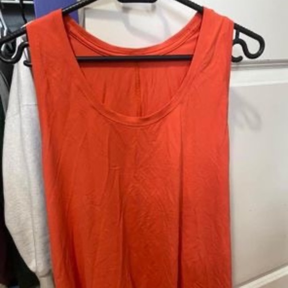 Lululemon Train Tank - Picture 2 of 2